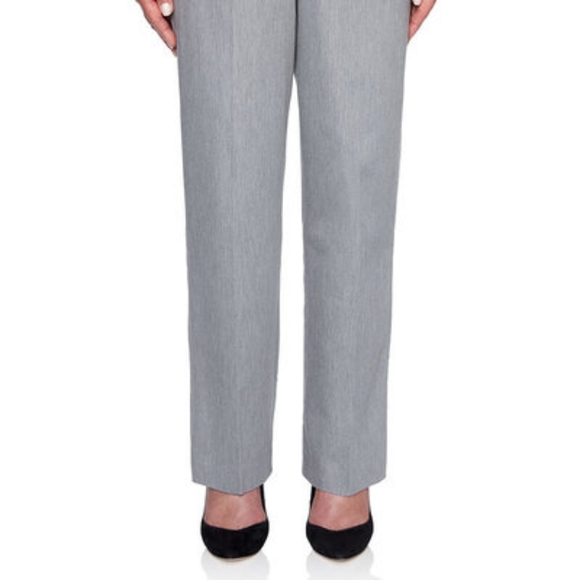 Alfred Dunner Proportioned Short Pant - Picture 3 of 3